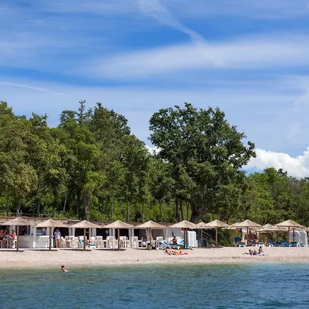 Sophia Near Porec Apartment