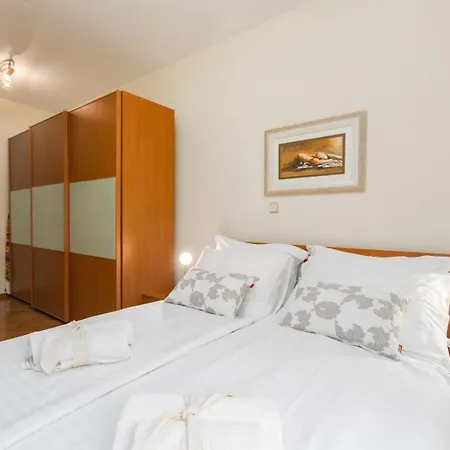 Sophia Near Porec Апартаменты Нова-Вас