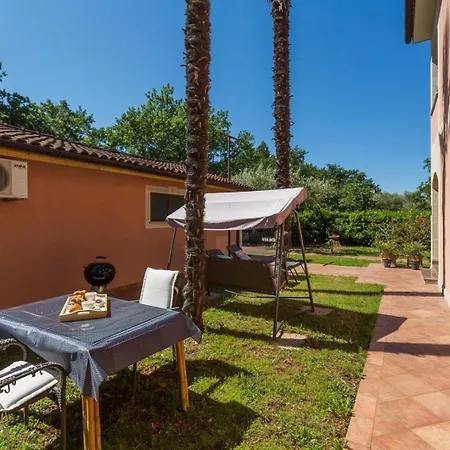 Apartment Sophia Near Porec